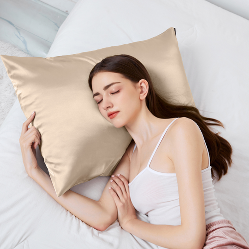 Luce Beauty Silky Satin Pillow Case 2 Pieces In Gold