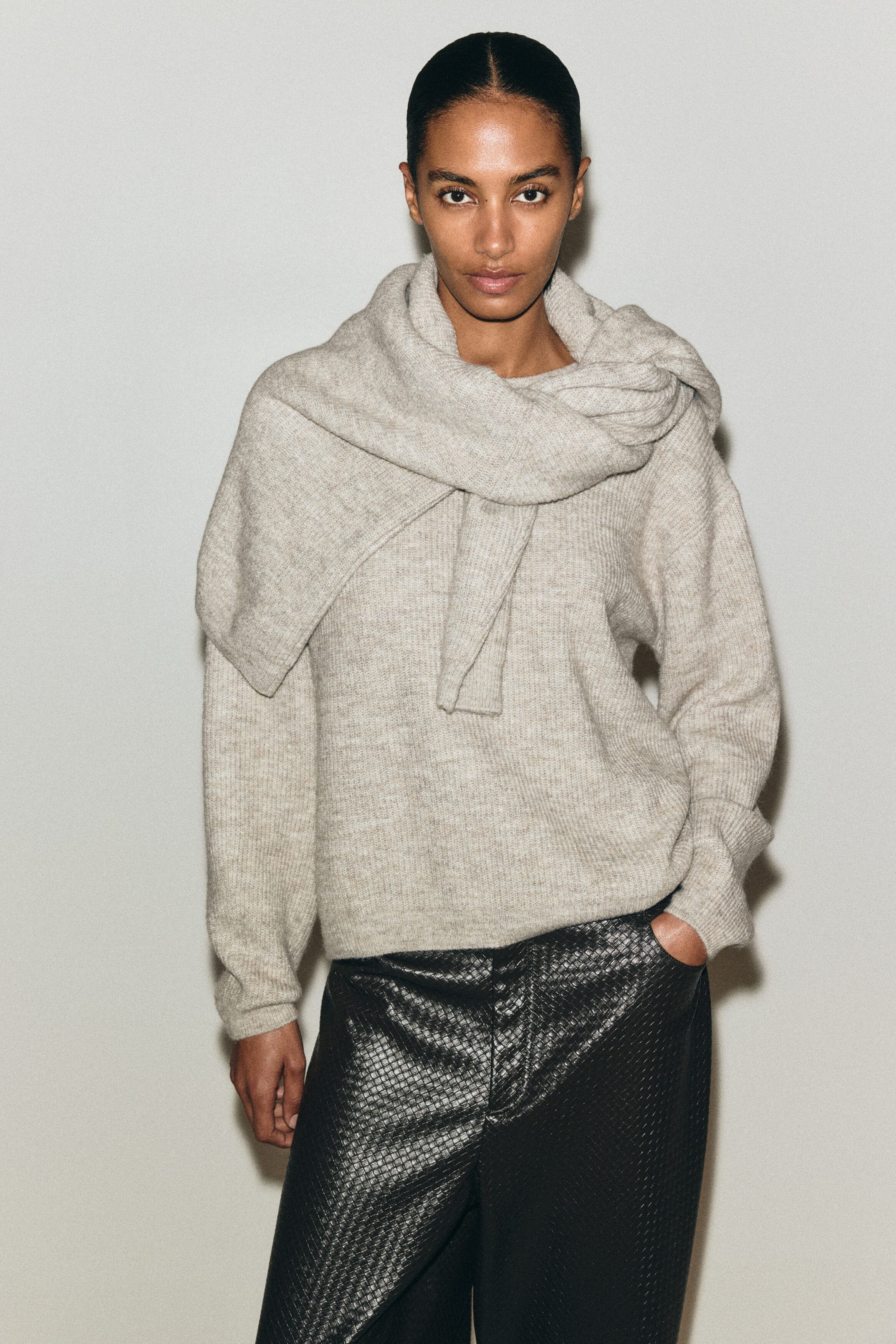 Knit sweater - image 2