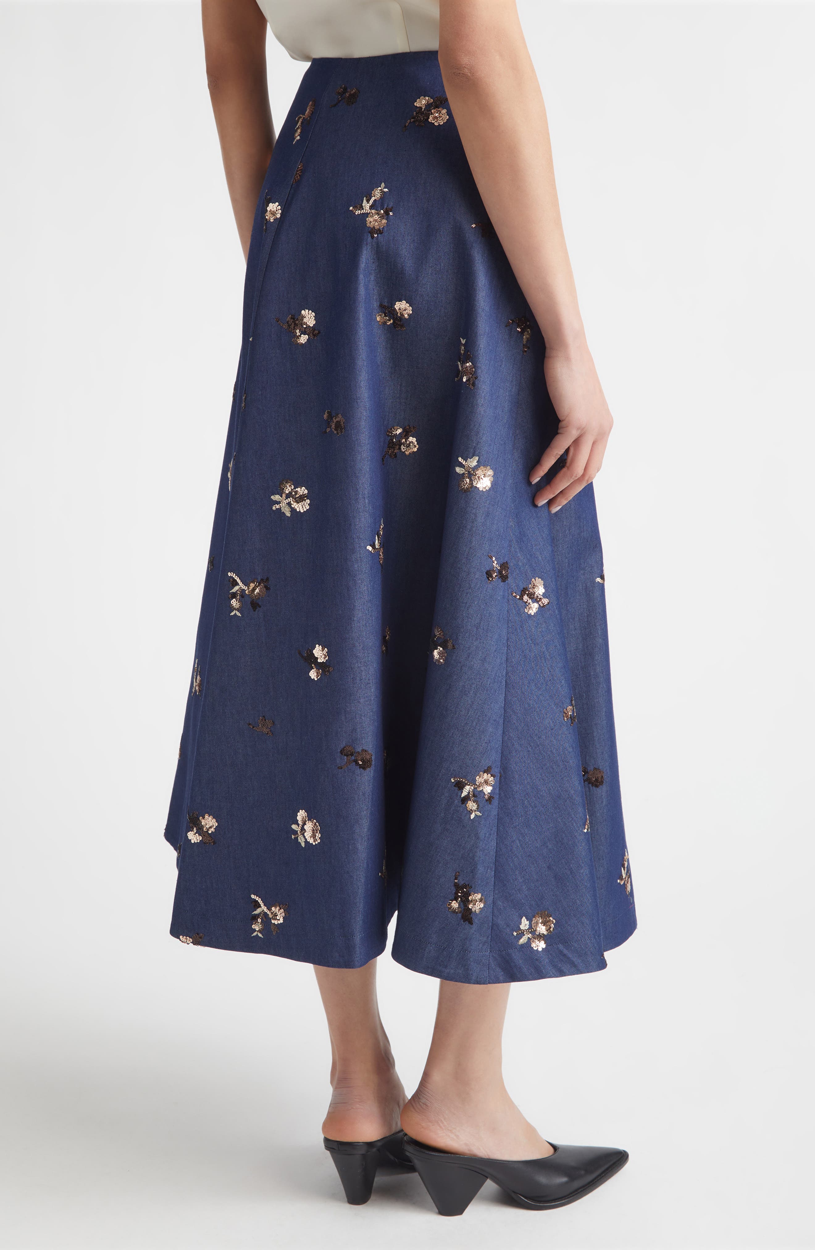 Varda Sequin Embellished Floral A-Line Skirt - image 2