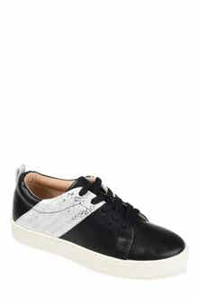 Journee Collection Raaye Sneaker