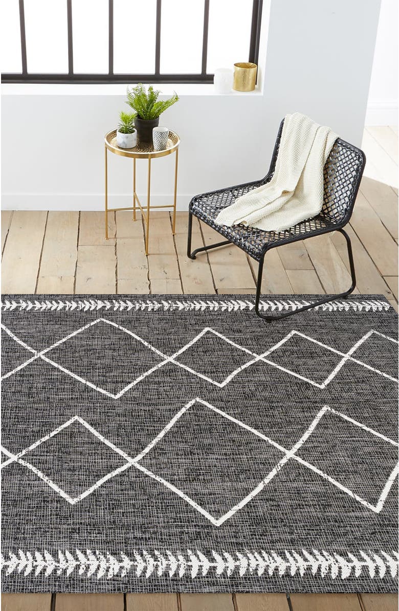 JONATHAN Y Derya  Diamond Trellis Indoor/Outdoor Area Rug, Alternate, color, Black/Ivory