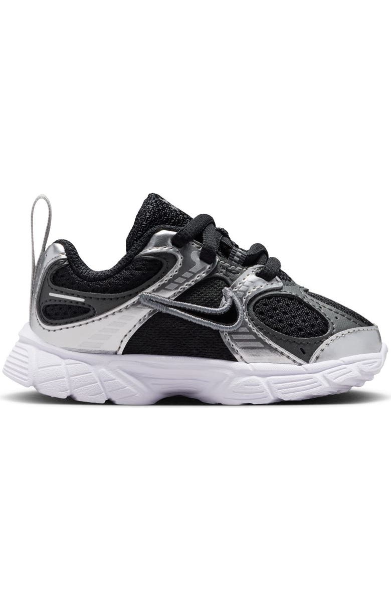 Nike Kids' V5 RNR Sneaker, Alternate, color, Black/ Black
