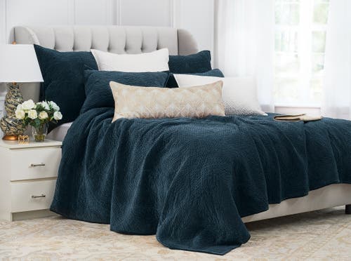 Elisabeth York Vela Ink Queen Quilt In Blue