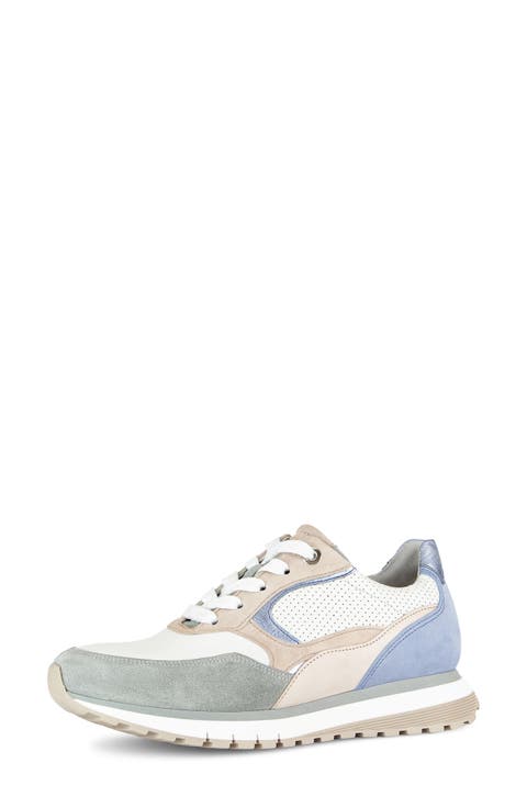 46.375 Sneaker (Women)