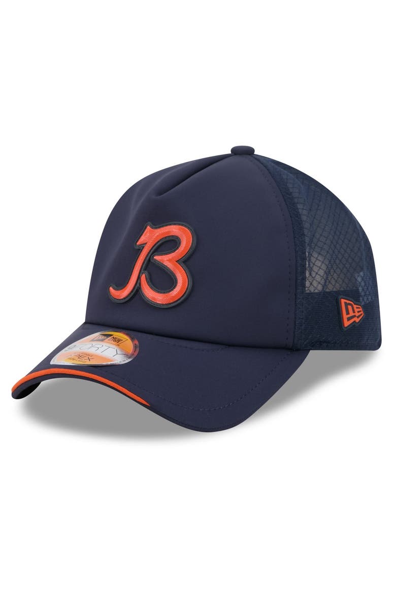 Men's New Era Navy Chicago Bears 2026 Sideline Alternate Apex 9FORTY Adjustable Trucker Hat, Main, color, Navy