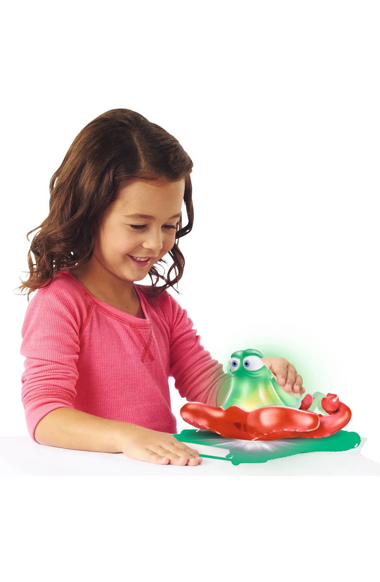 Bandai Namco Disney Finding Dory Change and Chat Hank, Alternate, color, 