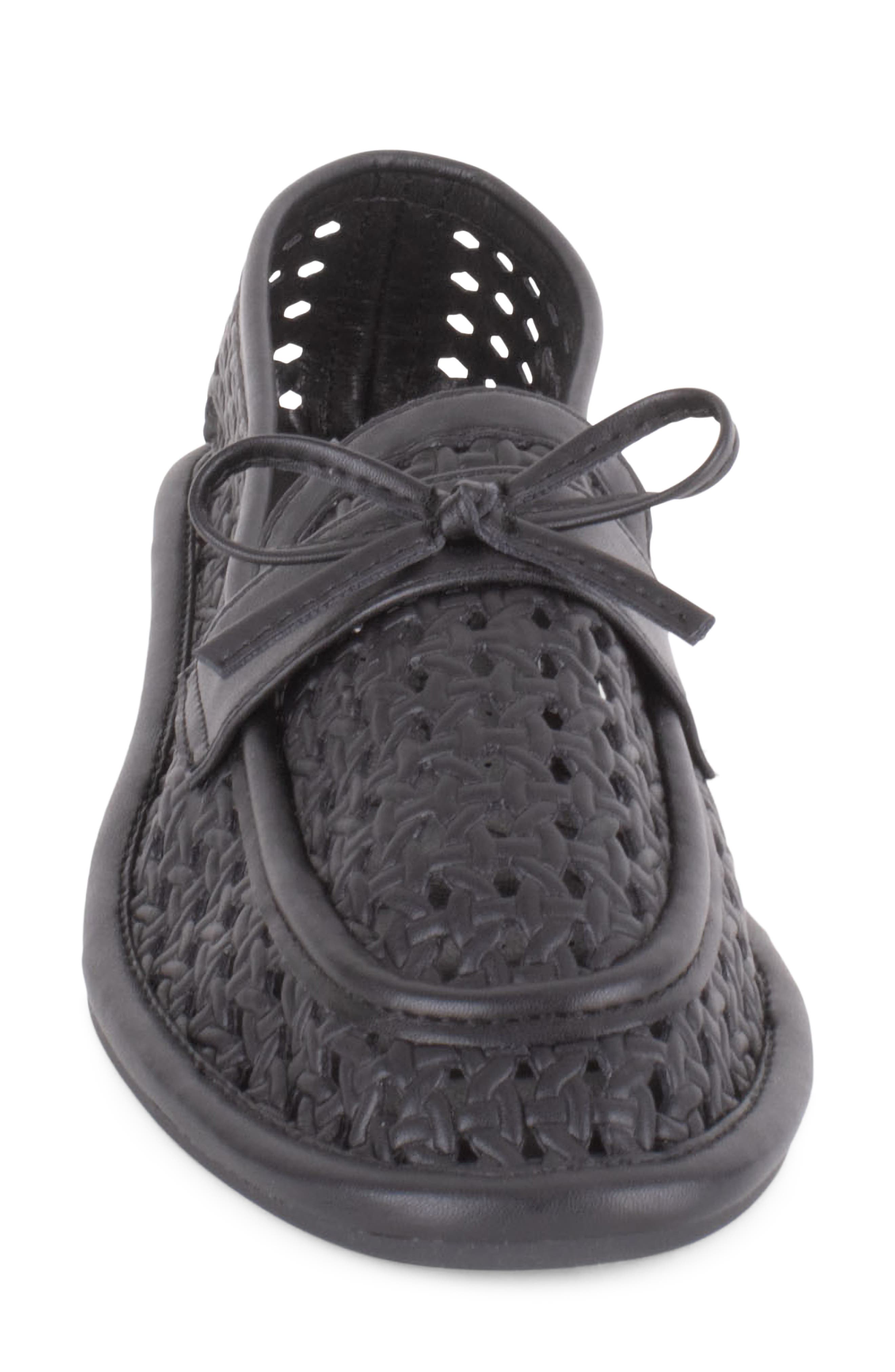 Tahari Maple Cutout Loafer, Alternate, color, Black