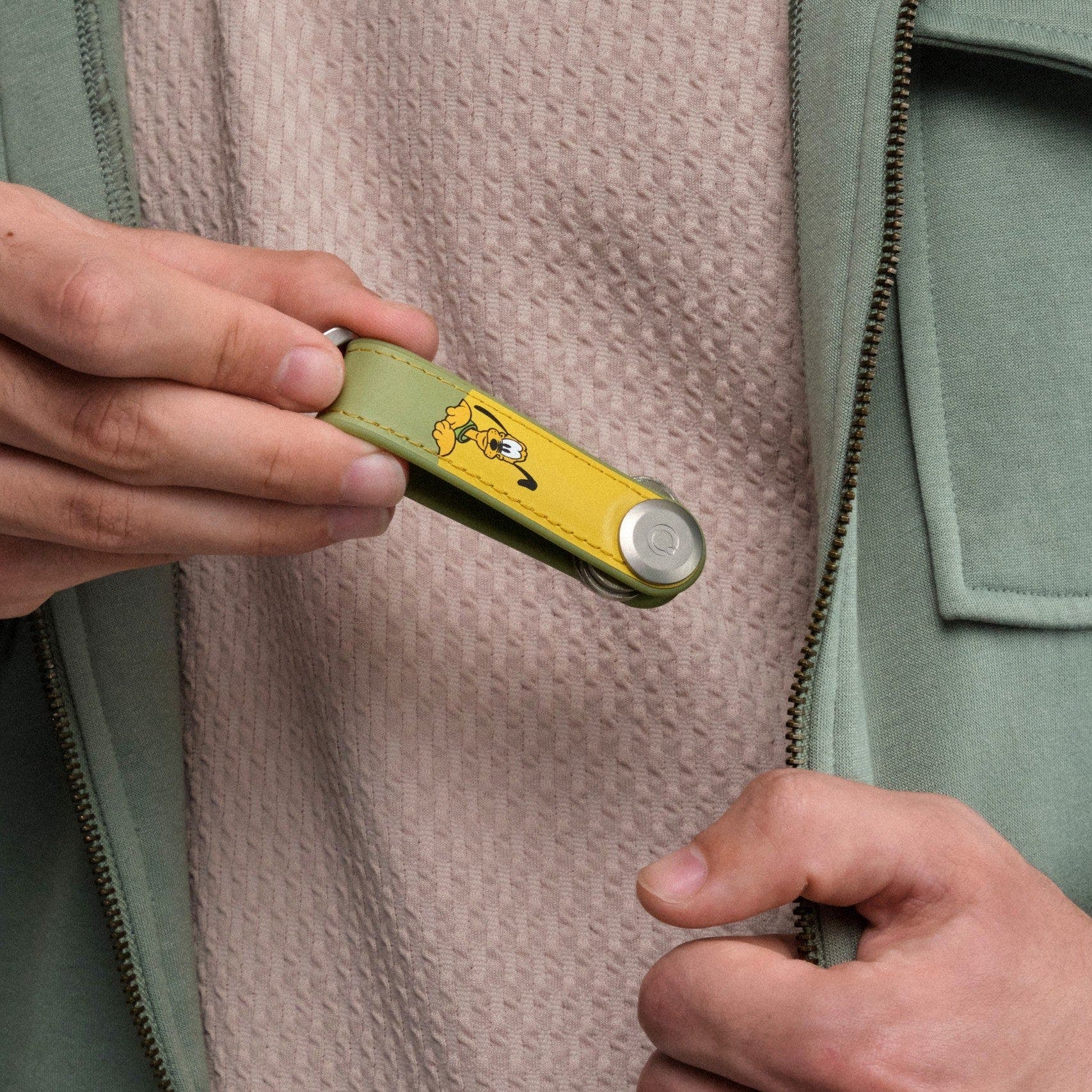 Orbitkey Disney Hybrid Leather Key Organiser, Alternate, color, Pluto