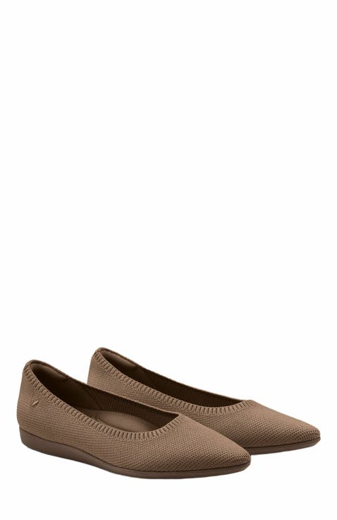 Lightweight Pointed-Ballet Flats (Aria Walker)