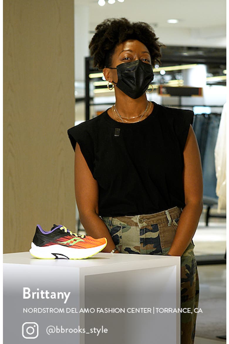 Axon Running Shoe video