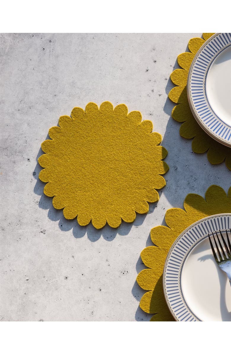 Graf Lantz Crest Merino Wool 8" Trivet, Alternate, color, Dandelion