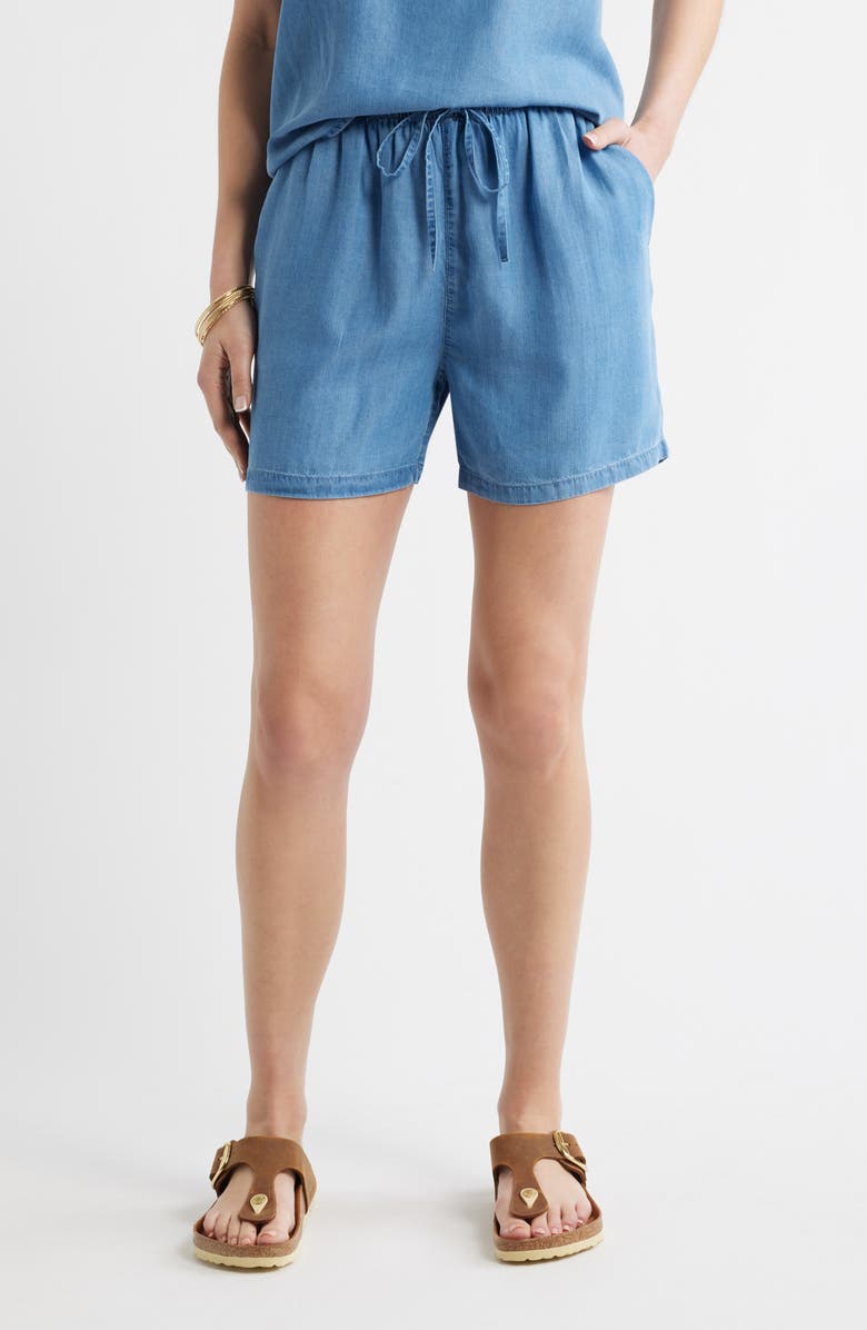 Caslon<sup>®</sup> Pull-On Chambray Shorts, Main, color, Medium Wash