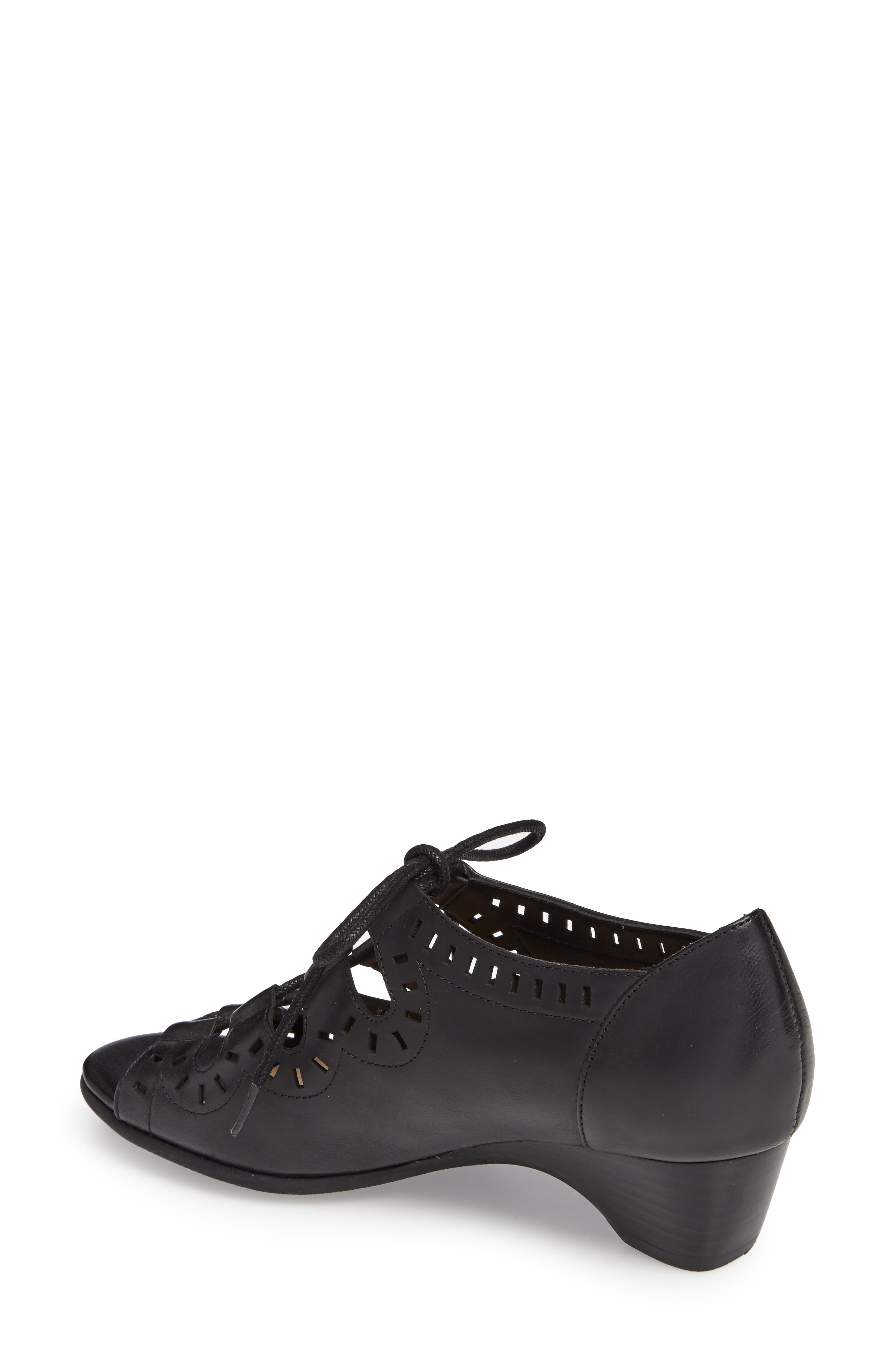 Bella Vita Prescott Ghillie Pump, Alternate, color, 