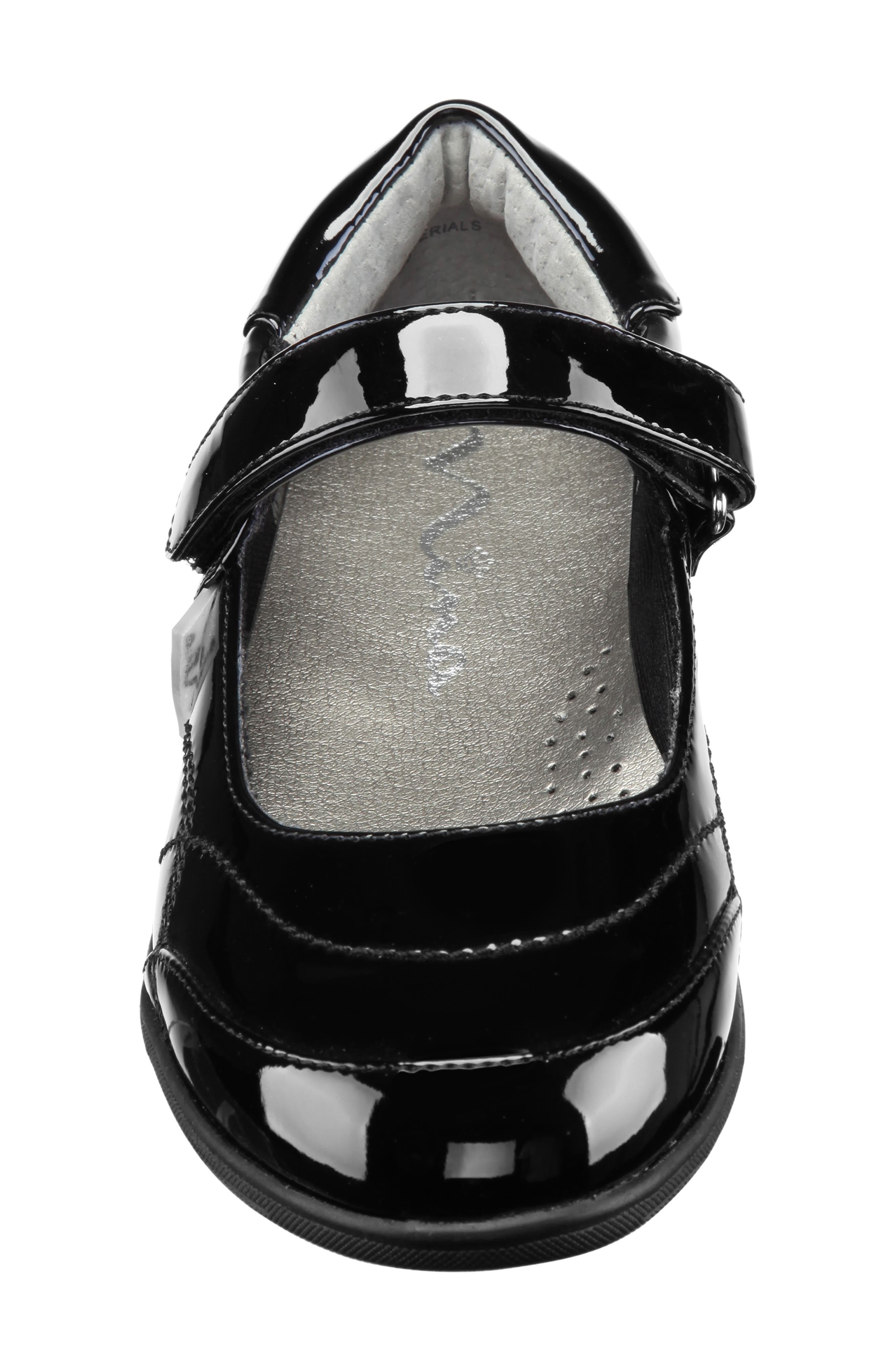 Nina Alannah Mary Jane, Alternate, color, 