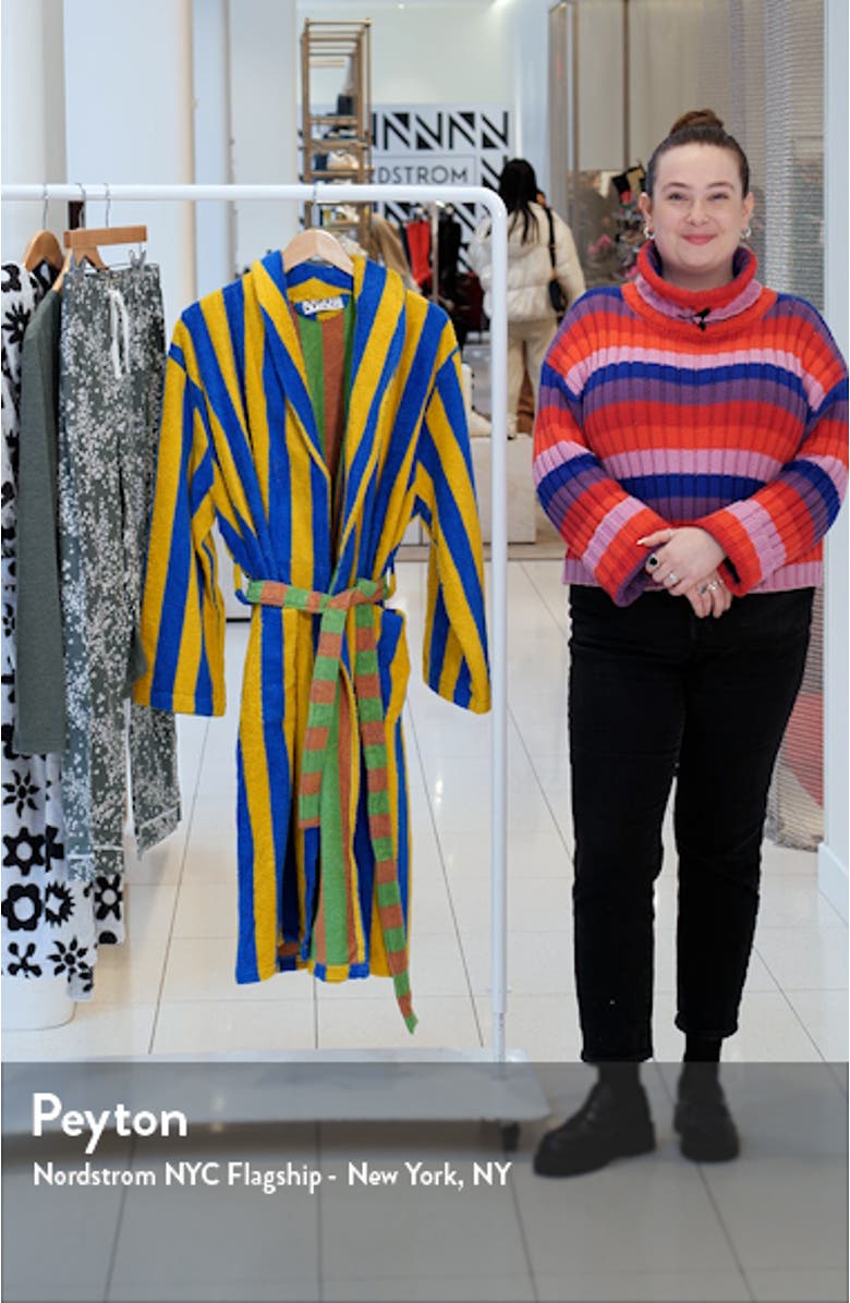 Reef Stripe Terry Robe, sales video thumbnail