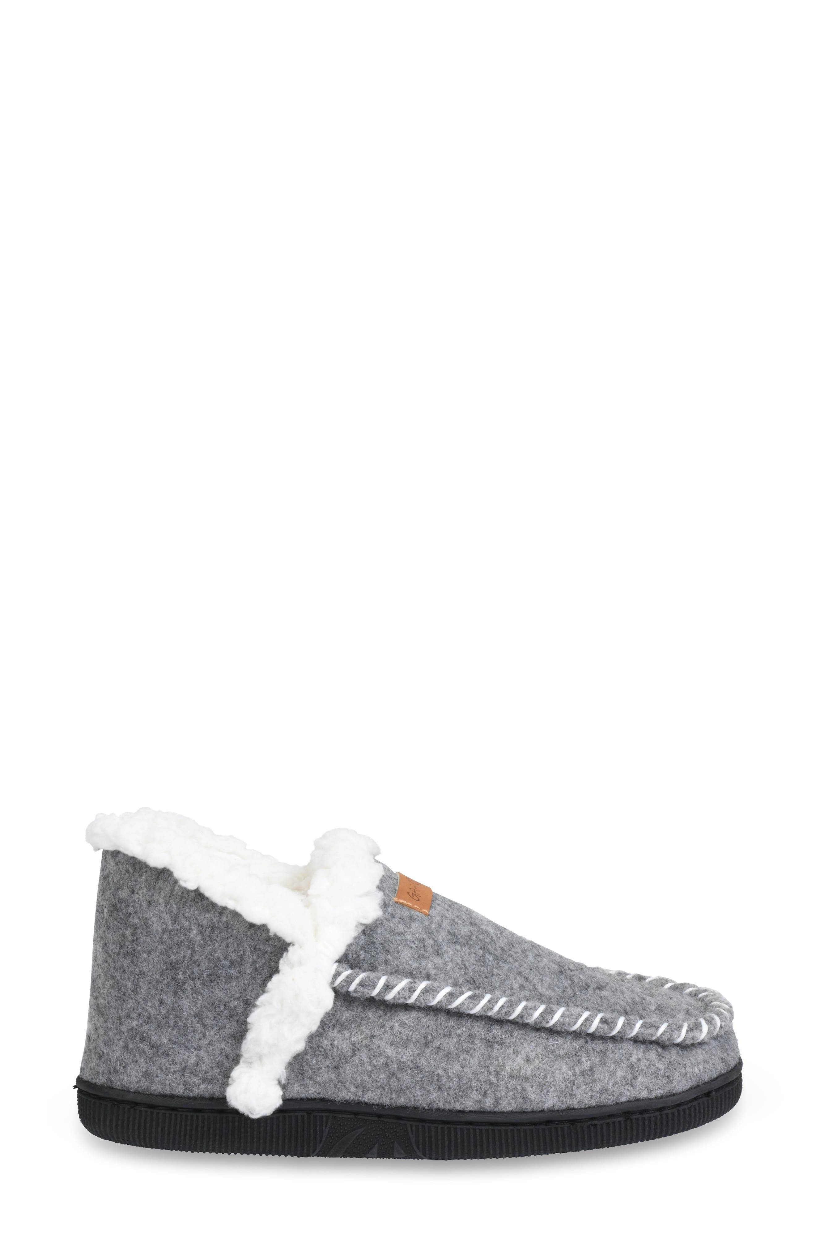 Faux Fur Moc Toe Slipper, Alternate, color, GREY