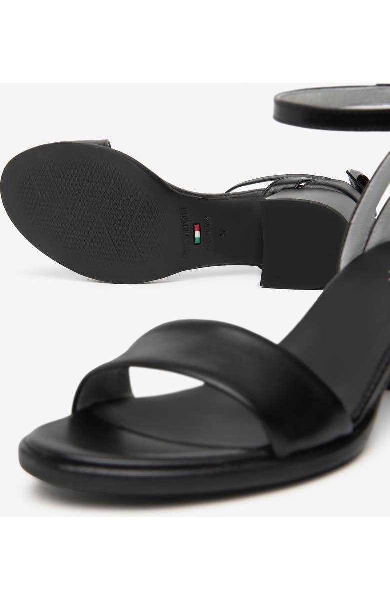 NeroGiardini Ankle Strap Block Heel Sandal, Alternate, color, Black