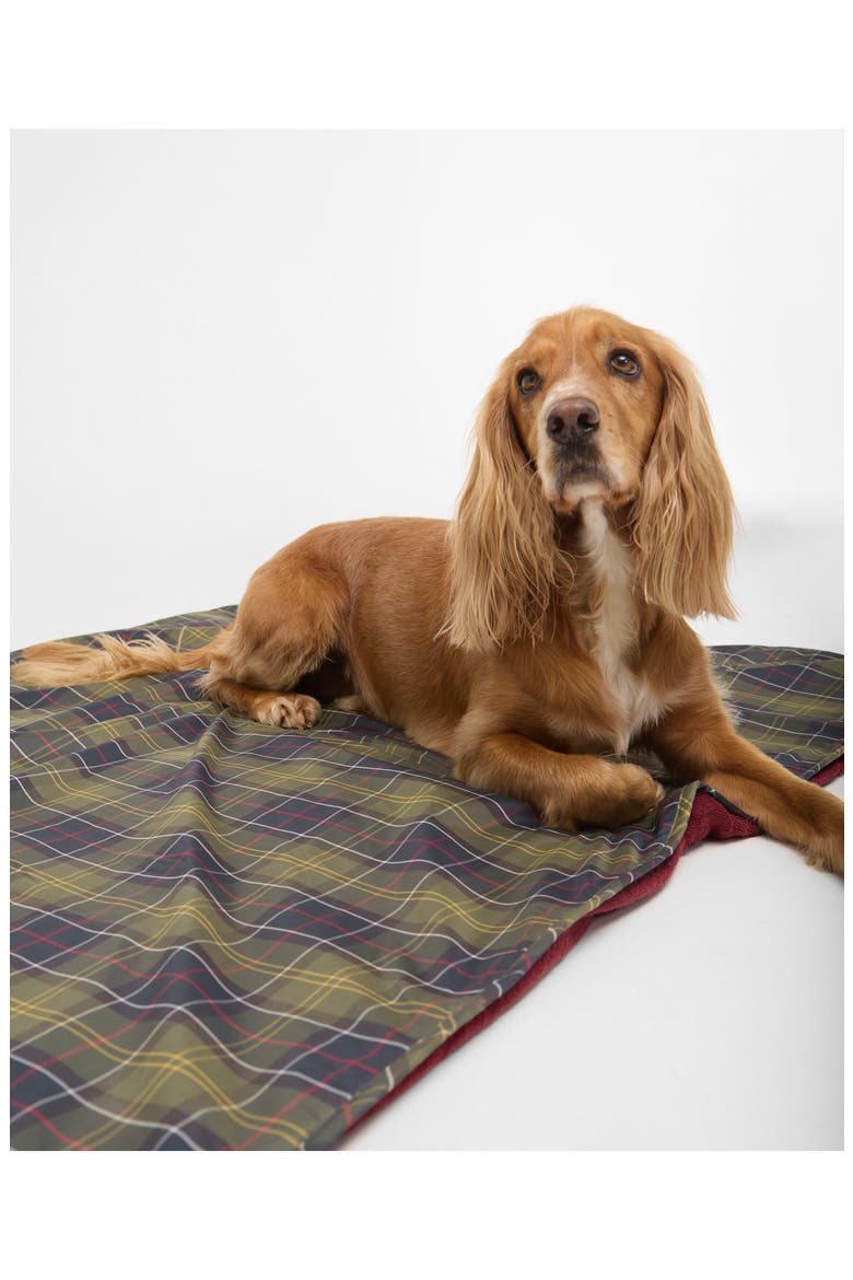 Reversible Dog Towel & Blanket, Alternate, color, CLASSIC TARTAN/ RED