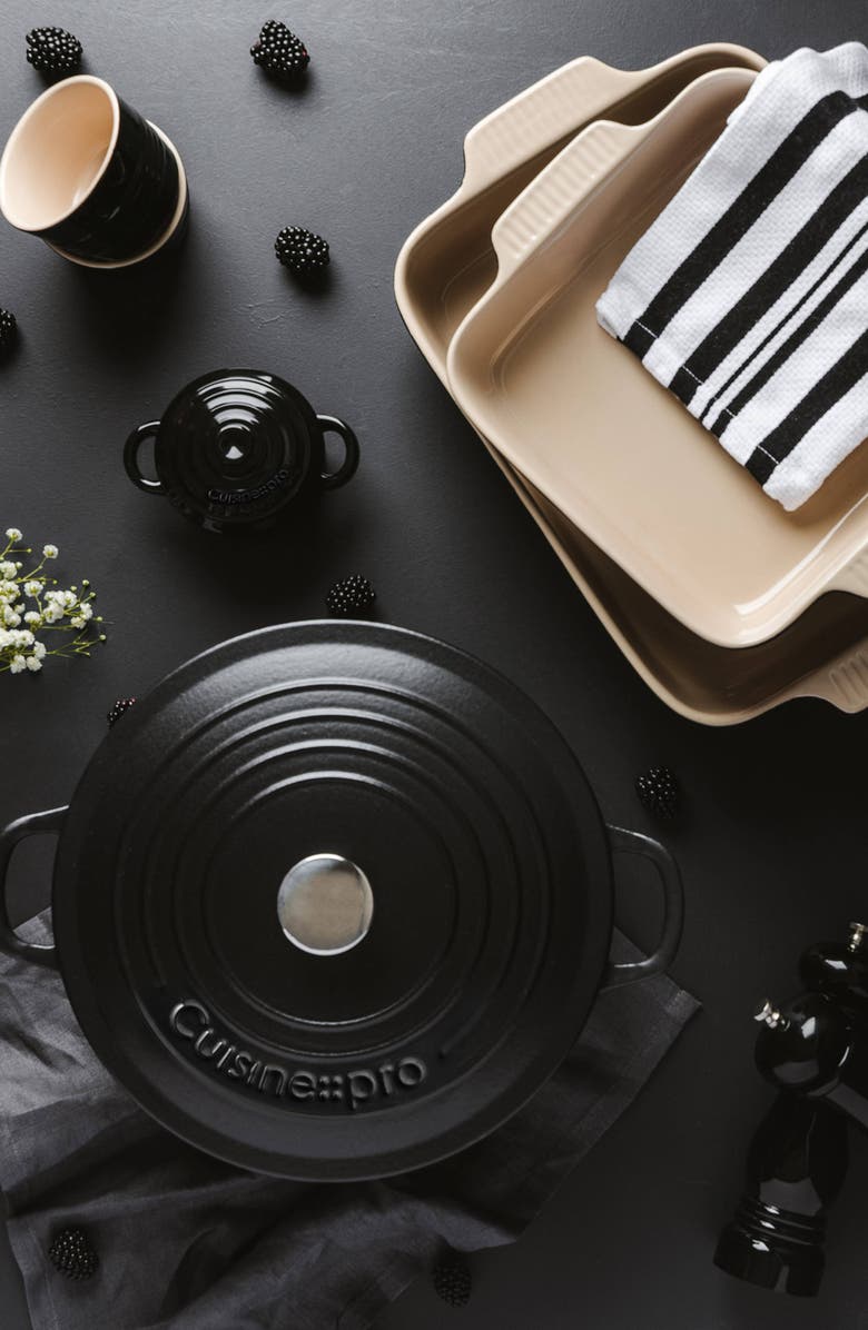 Cuisine::pro<sup
®</sup
 LE CONNOISSEUR 6.6 Qt. Round French Oven, Alternate, color, Black