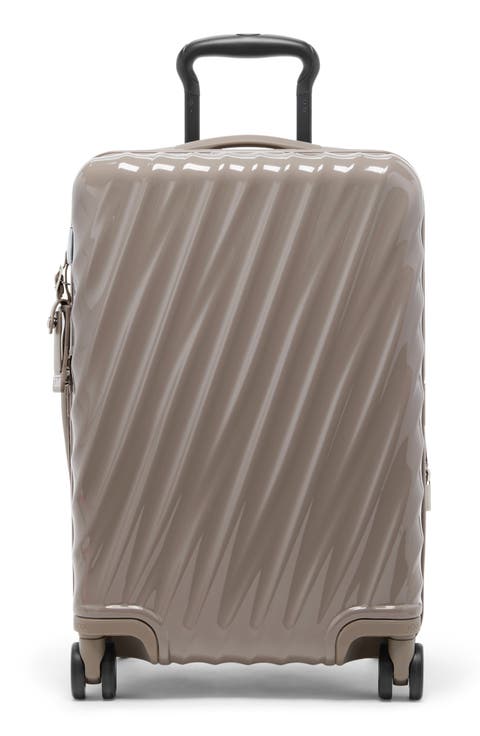 19 Degree 22-Inch International Spinner 4 Wheel Carry-On Bag