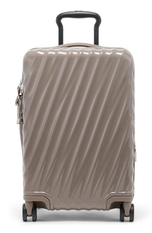 Tumi 19 Degree 22-inch International Spinner 4 Wheel Carry-on Bag In Gray