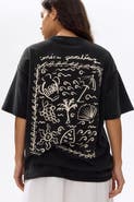 H&M Oversized t-shirt with printed motif