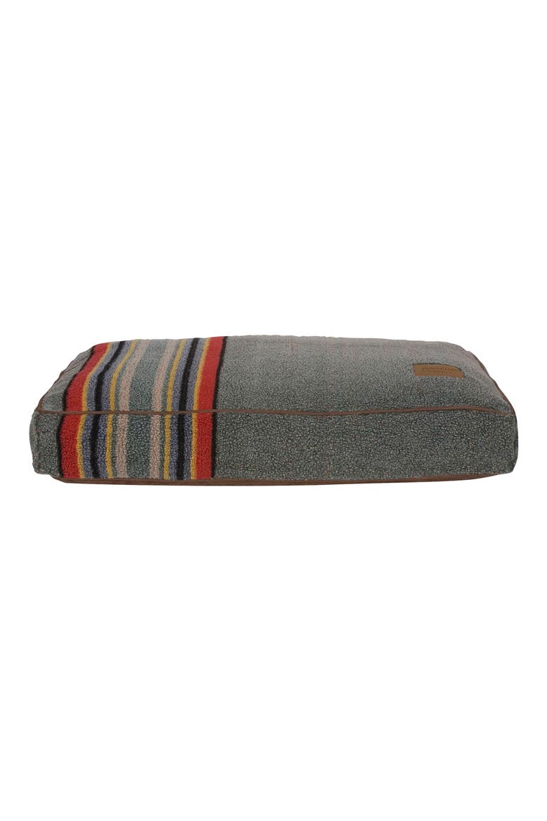 Yakima Camp Napper Dog Bed, Alternate, color, HEATHER GREEN