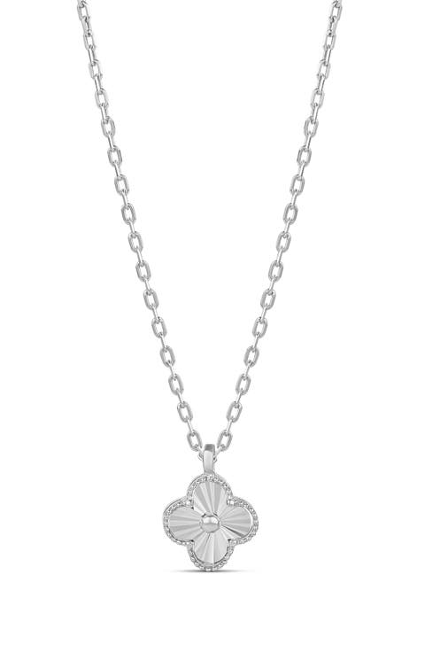 Fluted Clover Pendant Necklace
