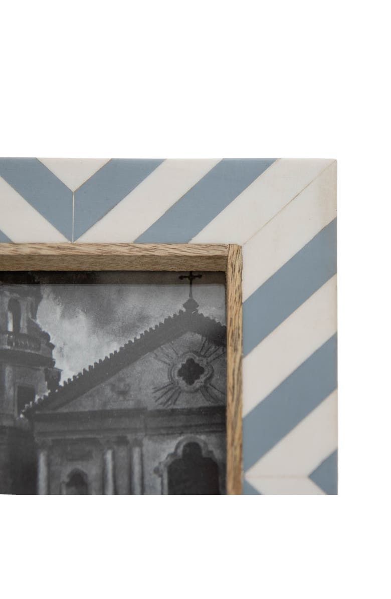 Foreside Home and Garden 5x7 Blue & White Wood Photo Picture Frame w/ Glass Pane, Alternate, color, Blue