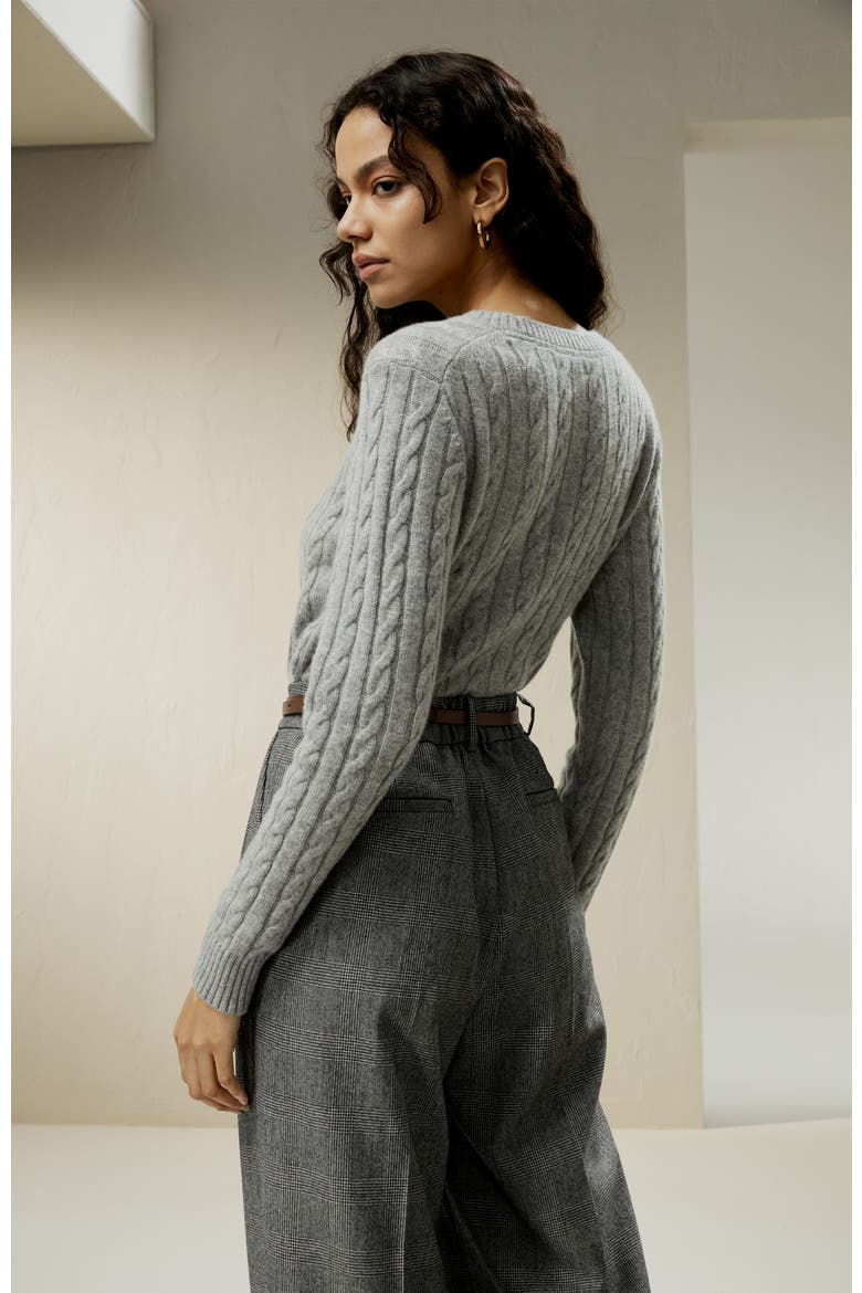 Women's Classic Cable Knit Sweater with Ribbed Edges, Alternate, color, Grey