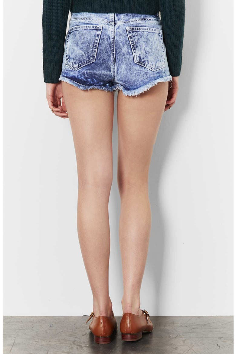 Moto 'Holly' Acid Wash Denim Shorts, Alternate, color, LIGHT DENIM