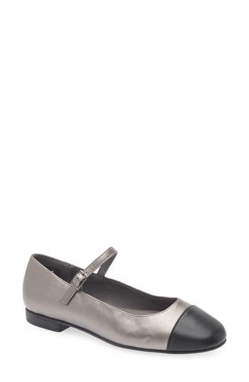 T Tahari Loft Cap Toe Mary Jane Flat In Pewter/black