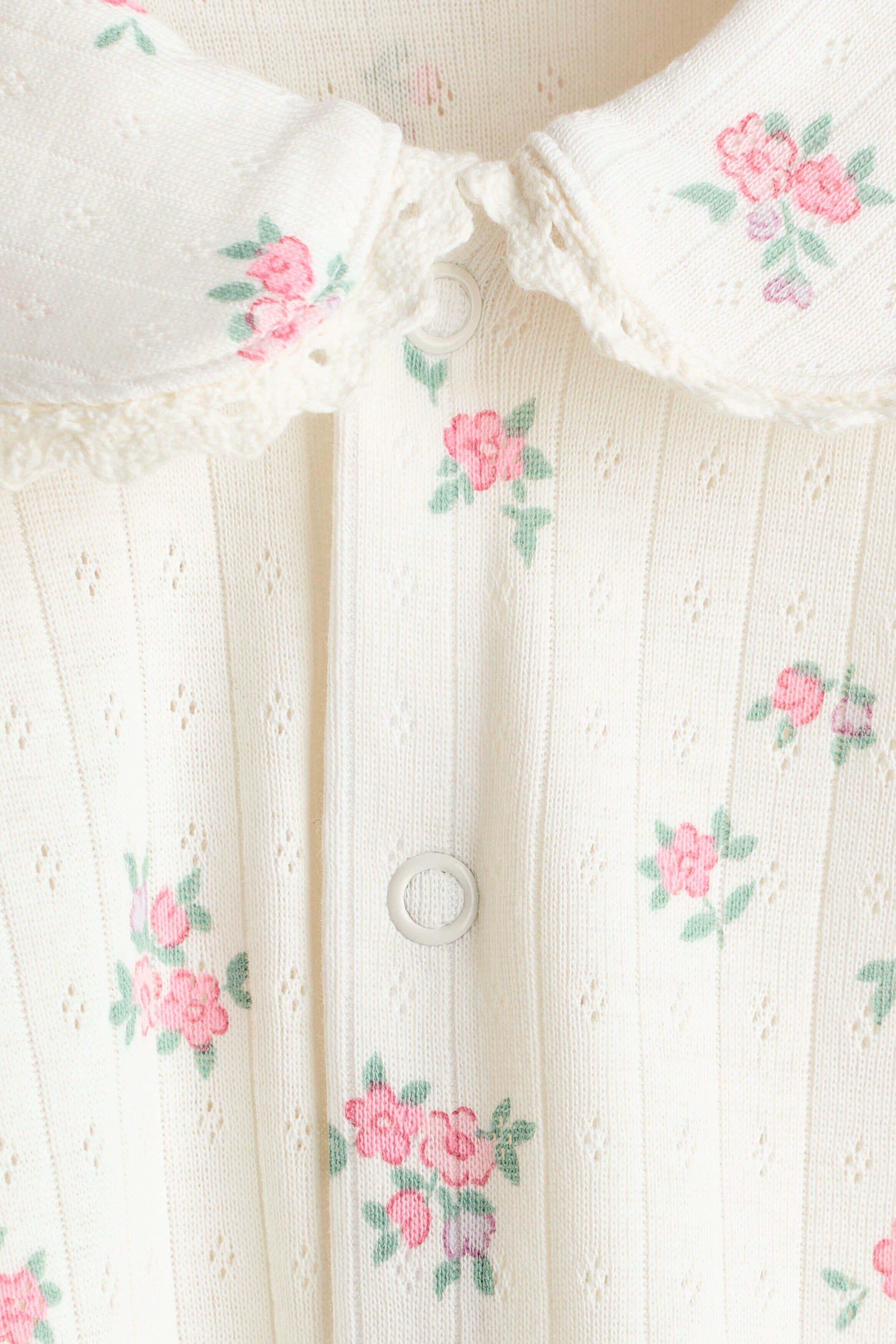 selected White/floral