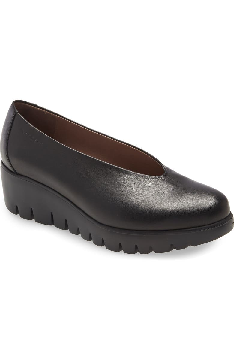 Wonders Lightweight Wedge Pump, Main, color, Black Smooth Leather