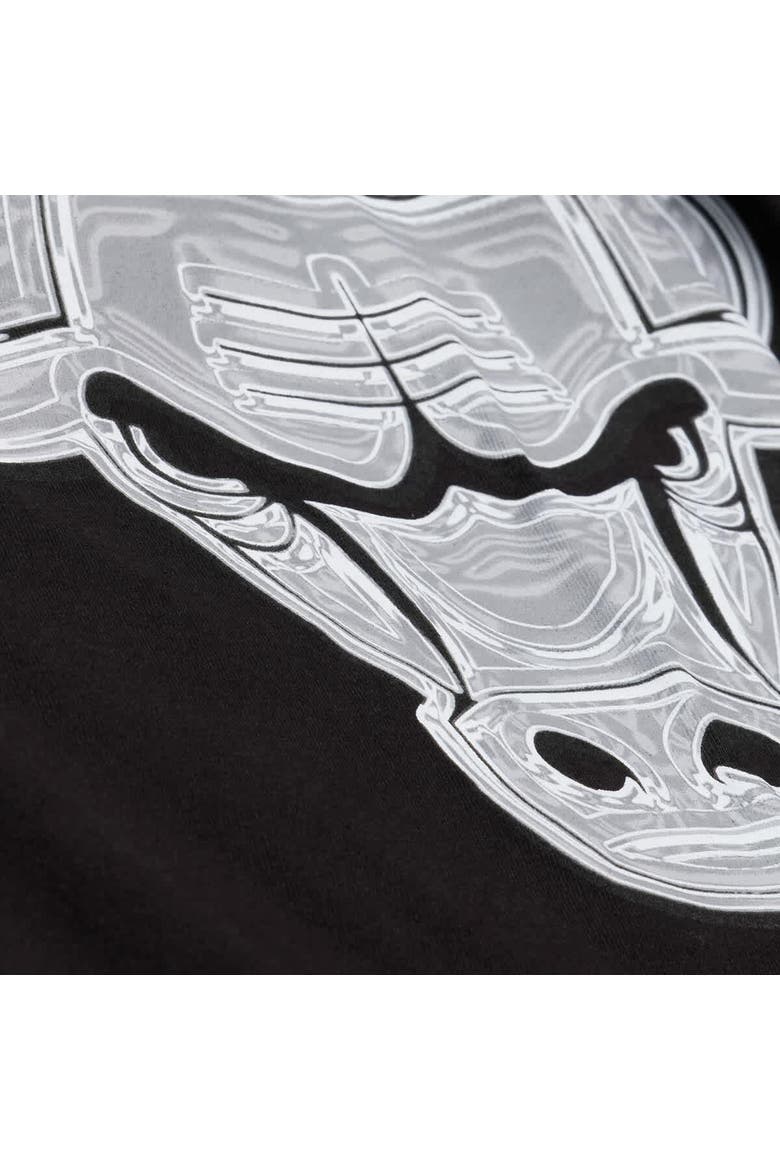 Men's Mitchell & Ness Black Chicago Bulls Chrome Heritage T-Shirt, Alternate, color, Black