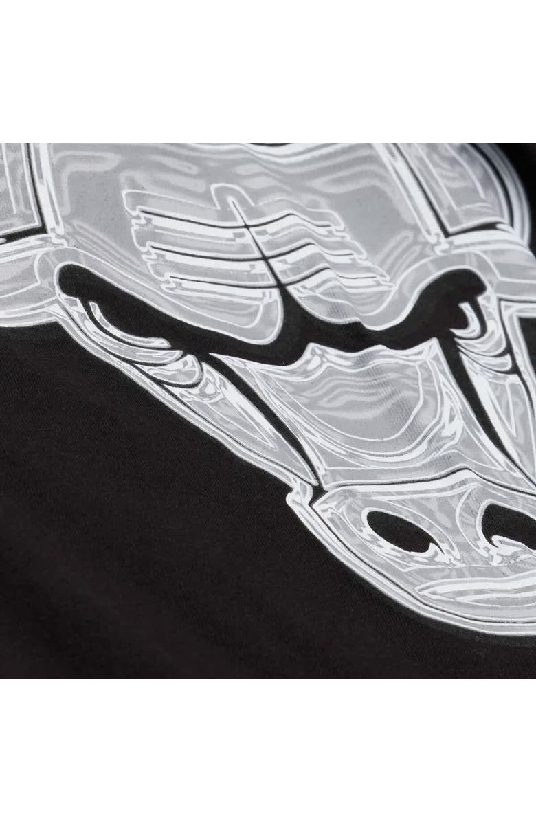 Mitchell & Ness Men's Mitchell & Ness Black Chicago Bulls Chrome Heritage T-Shirt, Alternate, color, Black