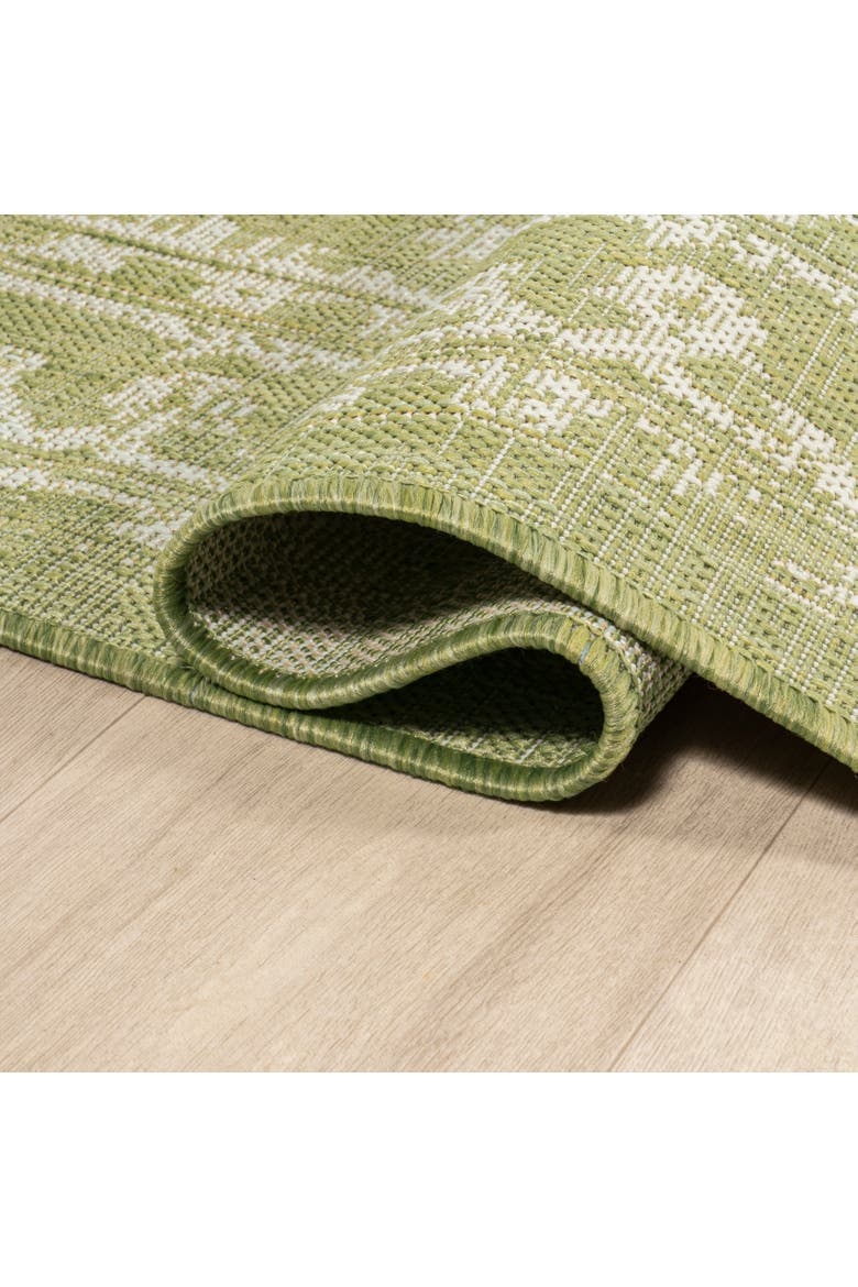 Malta Bohemian Medallion Textured Weave Indoor/Outdoor Round Area Rug, Alternate, color, Green/Cream