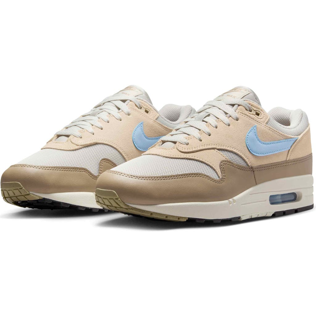 Nike Air Max 1 Essential Sneaker