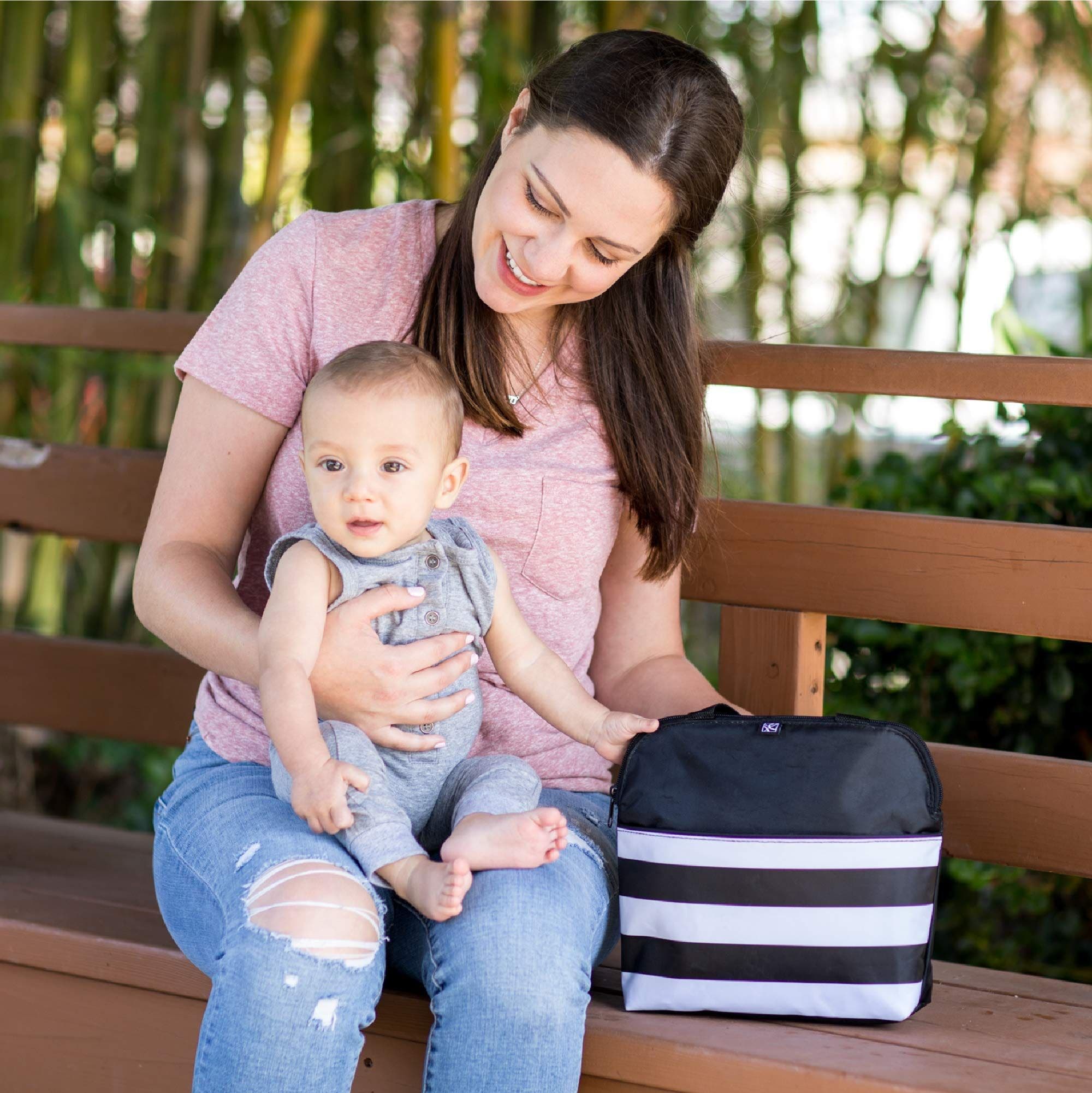 J.L. Childress MaxiCOOL 4 Bottle Breastmilk Insulated Leakproof Cooler, Alternate, color, Black/White