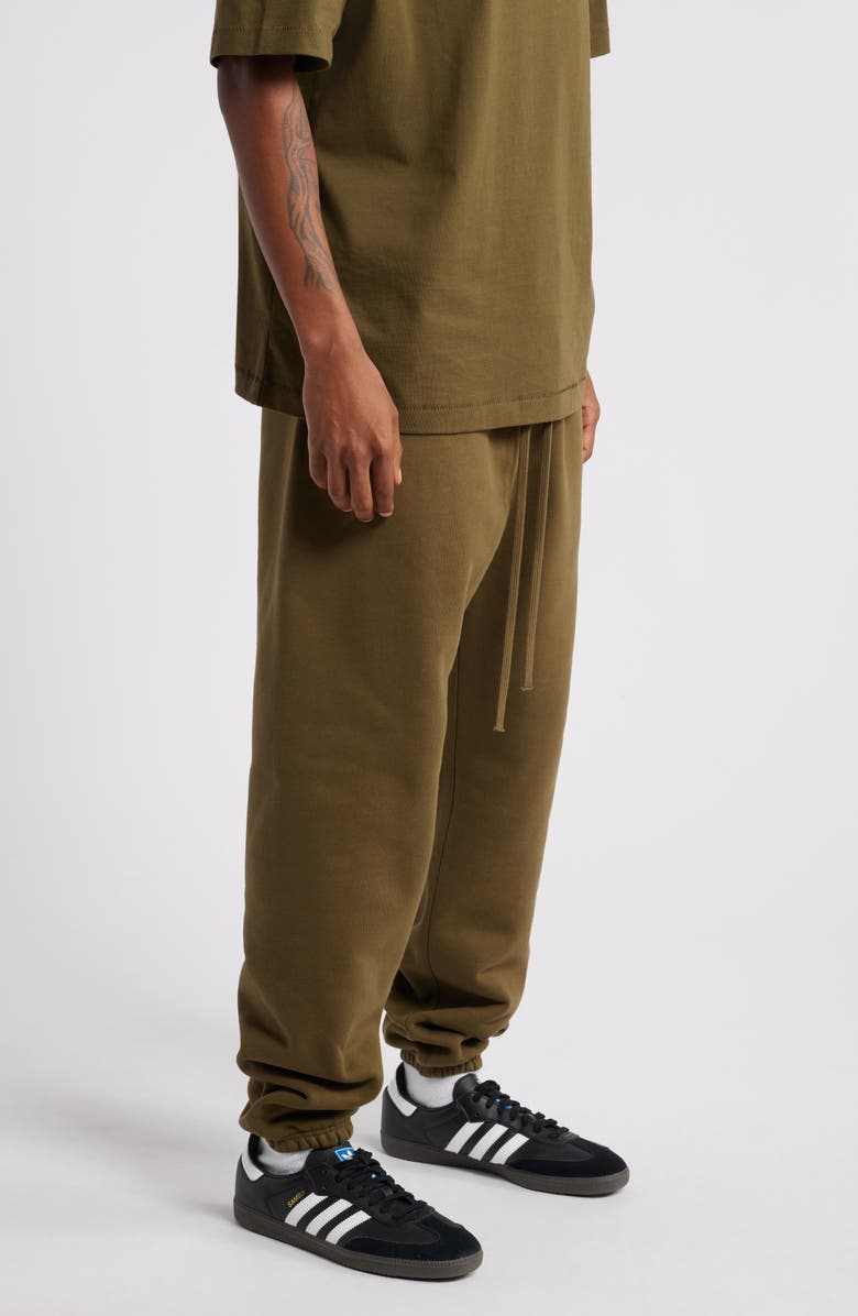 Fear of God Essentials Essential Cotton Blend Fleece Sweatpants, Alternate, color, 