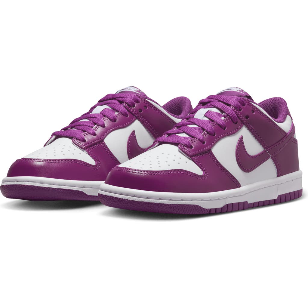 Nike Kids' Dunk Low Basketball Sneaker