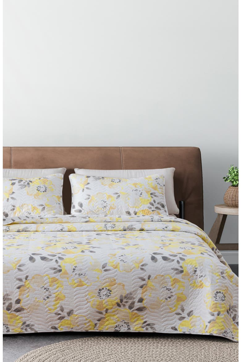 Watercolor Flower Quilt & Pillow Sham Set - Twin, Alternate, color, YELLOW