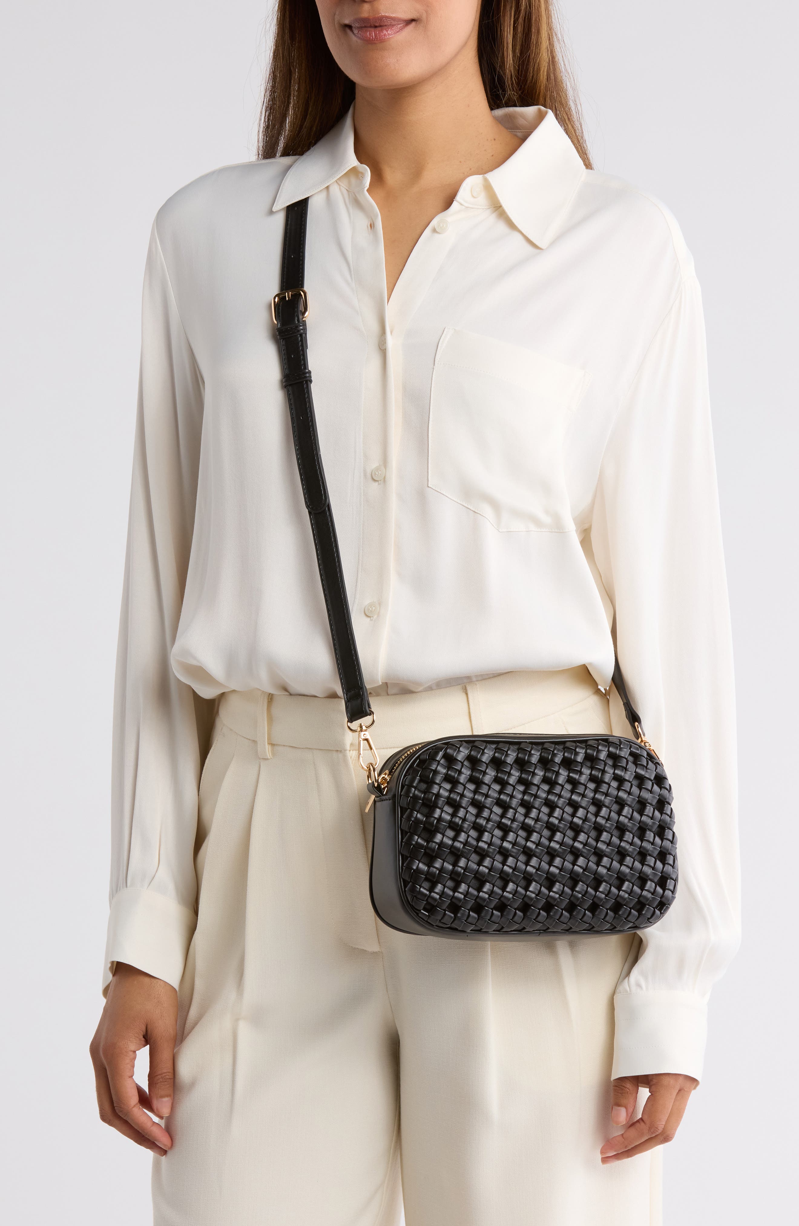 URBAN EXPRESSIONS HANDBAGS Woven Crossbody Bag, Alternate, color, 