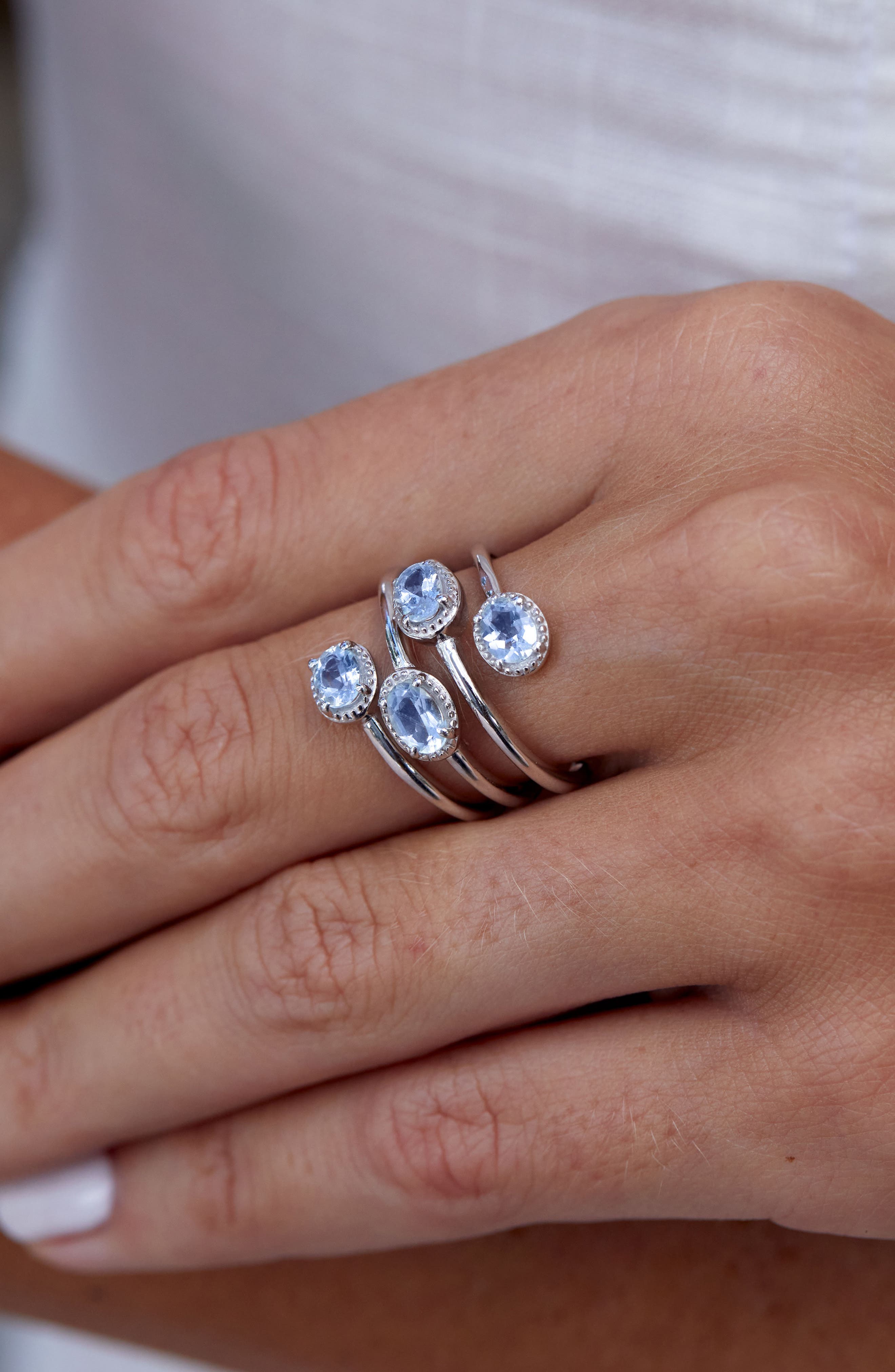 SAVVY CIE JEWELS Sterling Silver Aquamarine Wrap Ring (Women ...