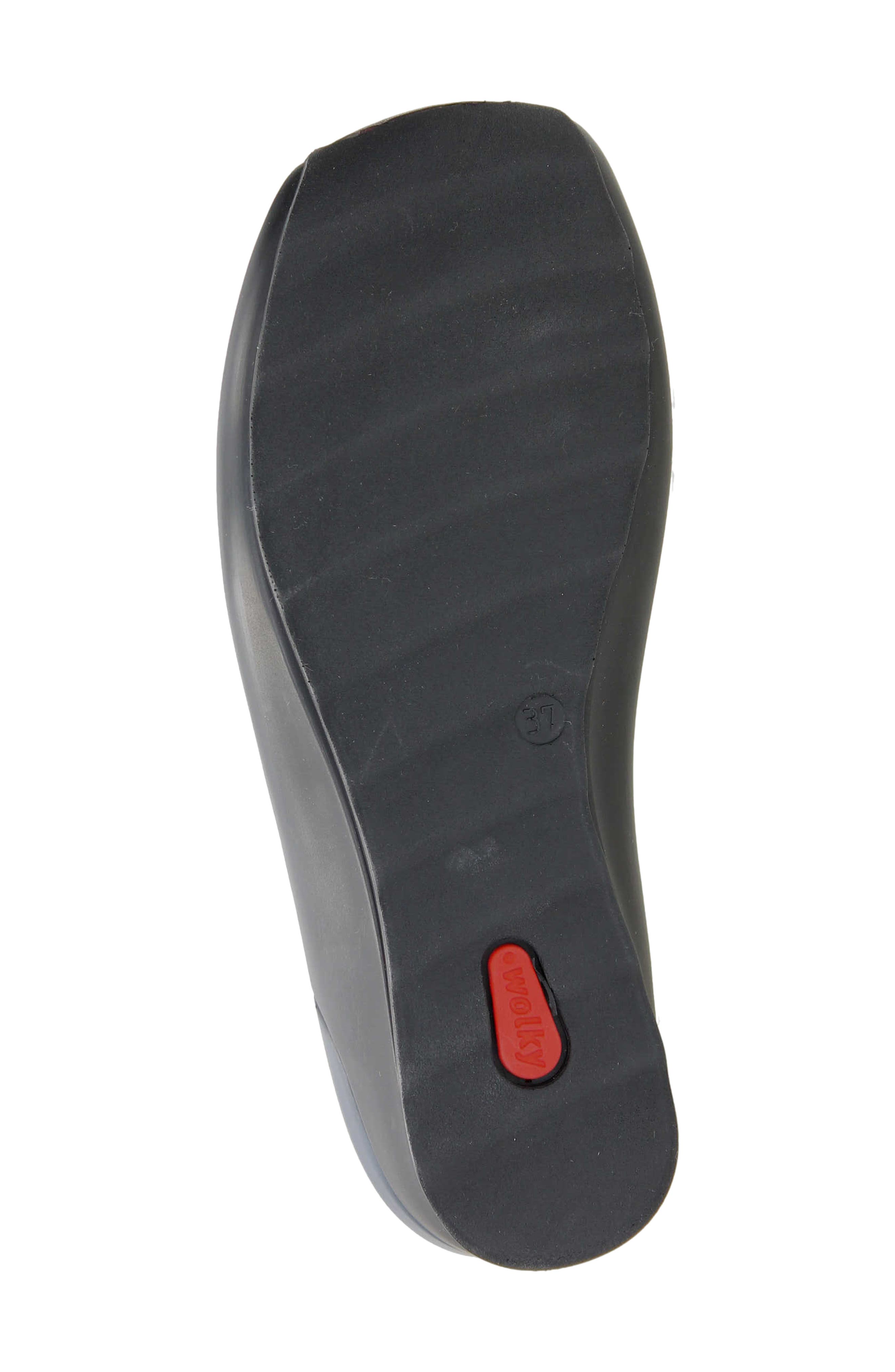 Go Wedge Clog, Alternate, color, BORDO