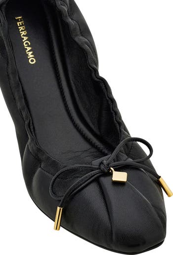 24AW new/FERRAGAMO Joelleレザーバレエフラット Flat Black Ferragamo Joelle Leather Bow Ballerina Flats | Neiman Marcus