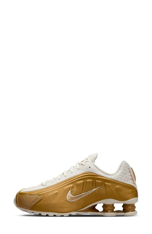 Nike Shox R4 Sneaker In Gold