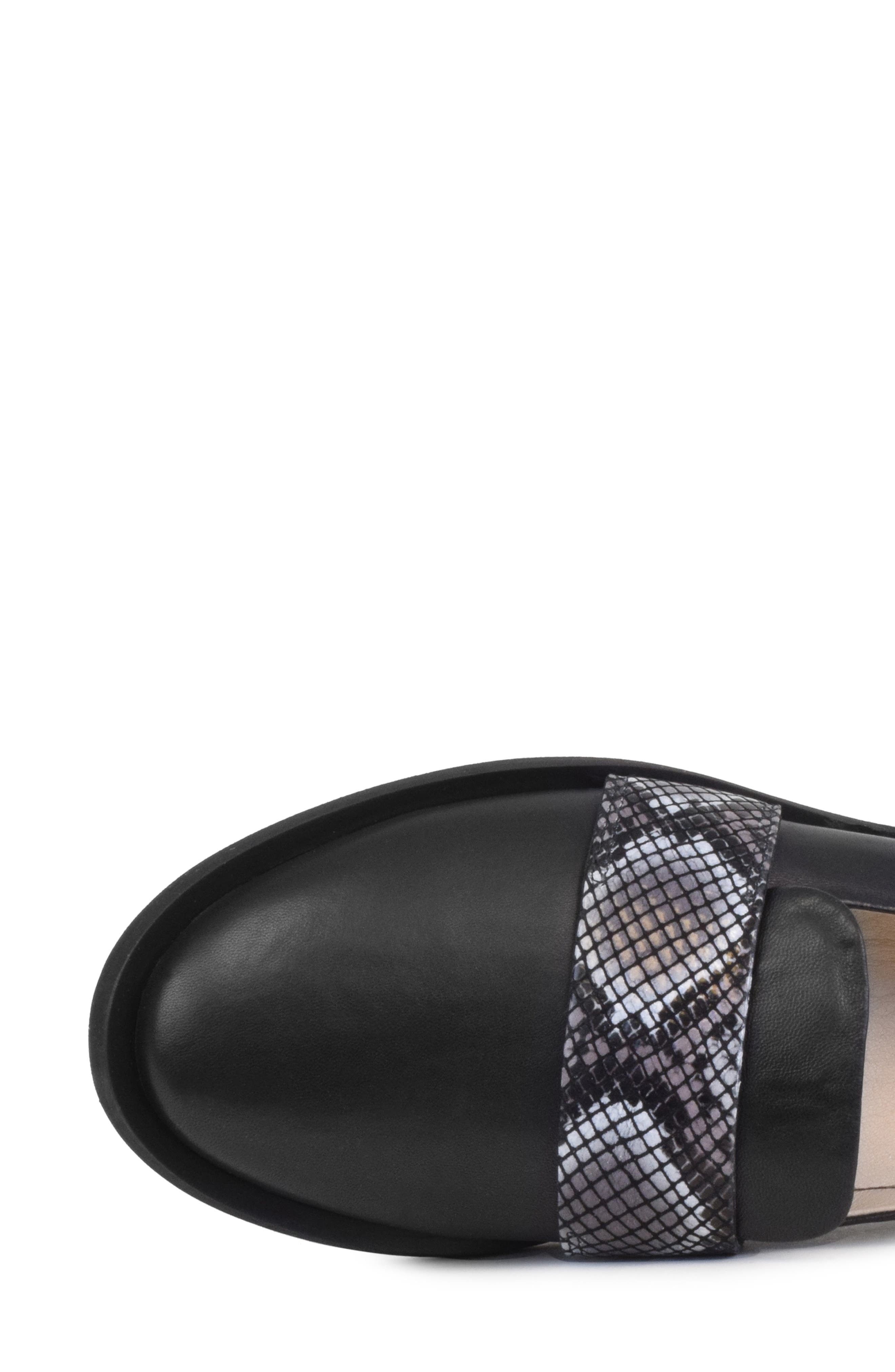 Amalfi by Rangoni Elegante Loafer, Alternate, color, Black Parm/ Grizio Fidia