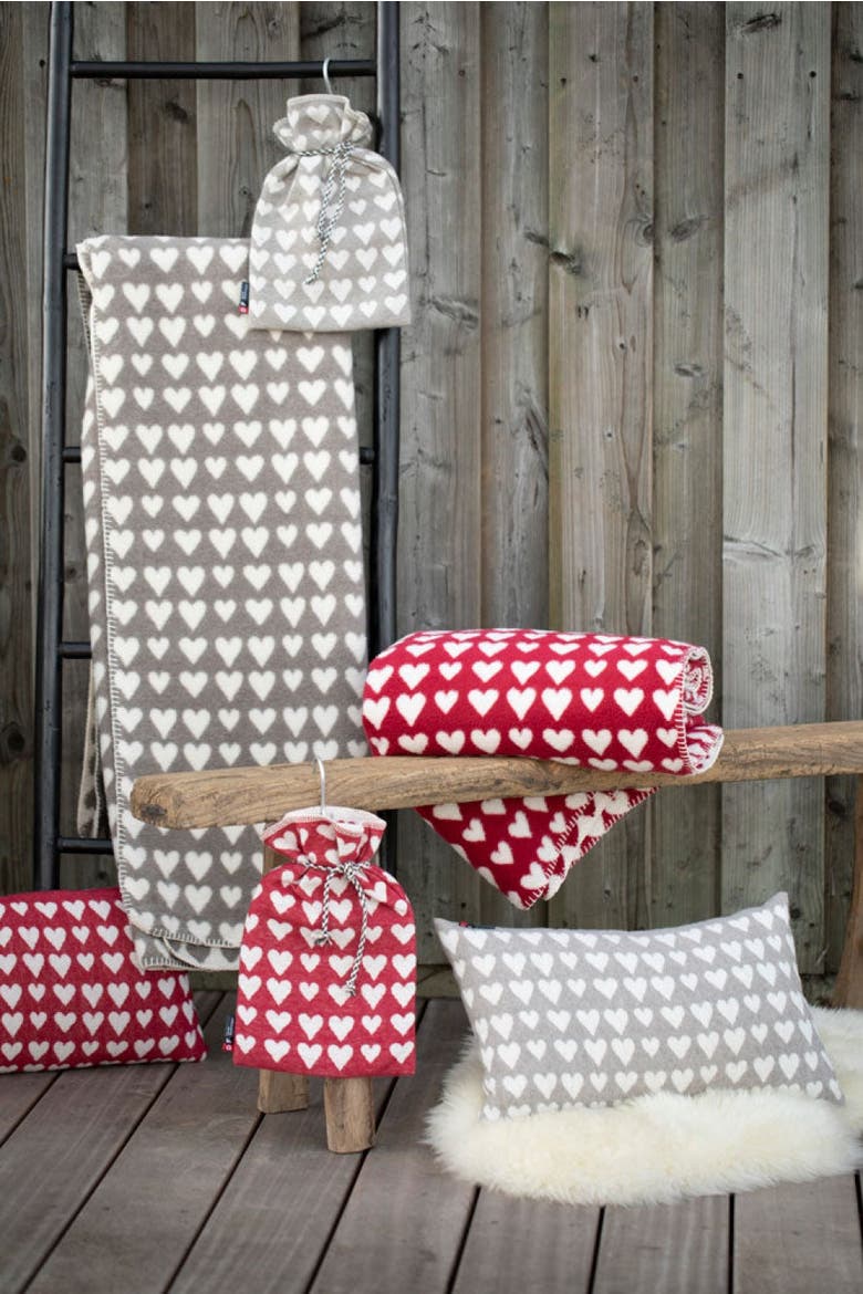 Savona Throw Hearts, Alternate, color, Smoke