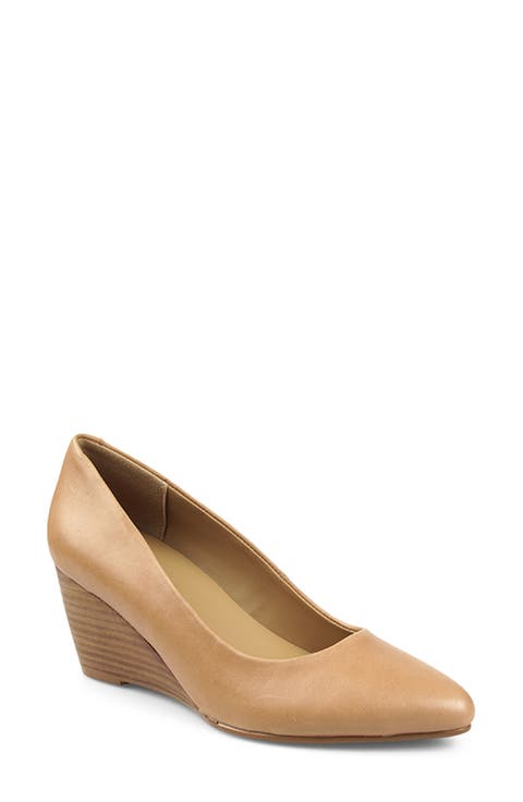 Wedge Pump (Women)